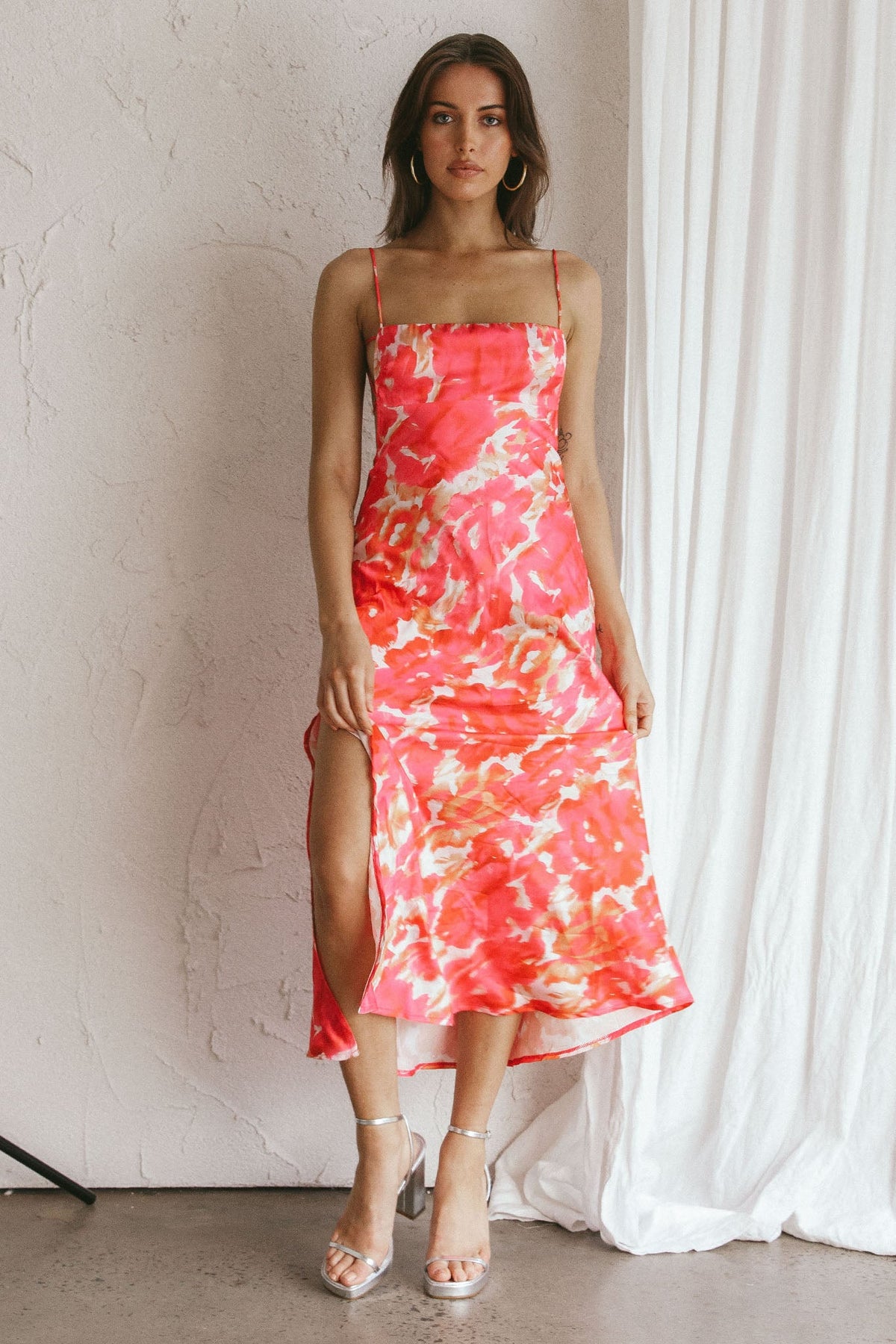 Dolce Life Low Back Midi Dress Floral Pink