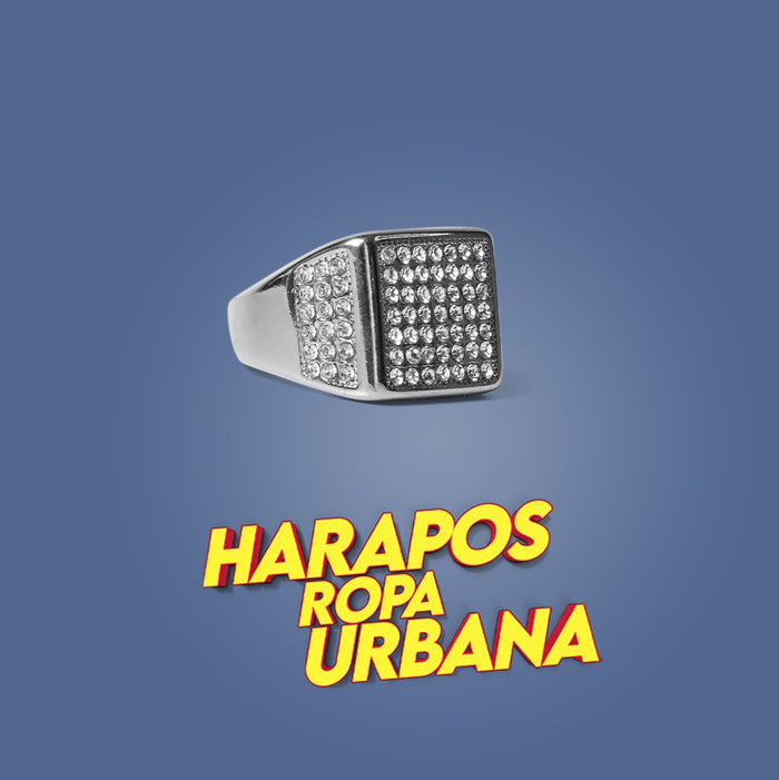 Anillo de acero plateado con diamantes cuadrado