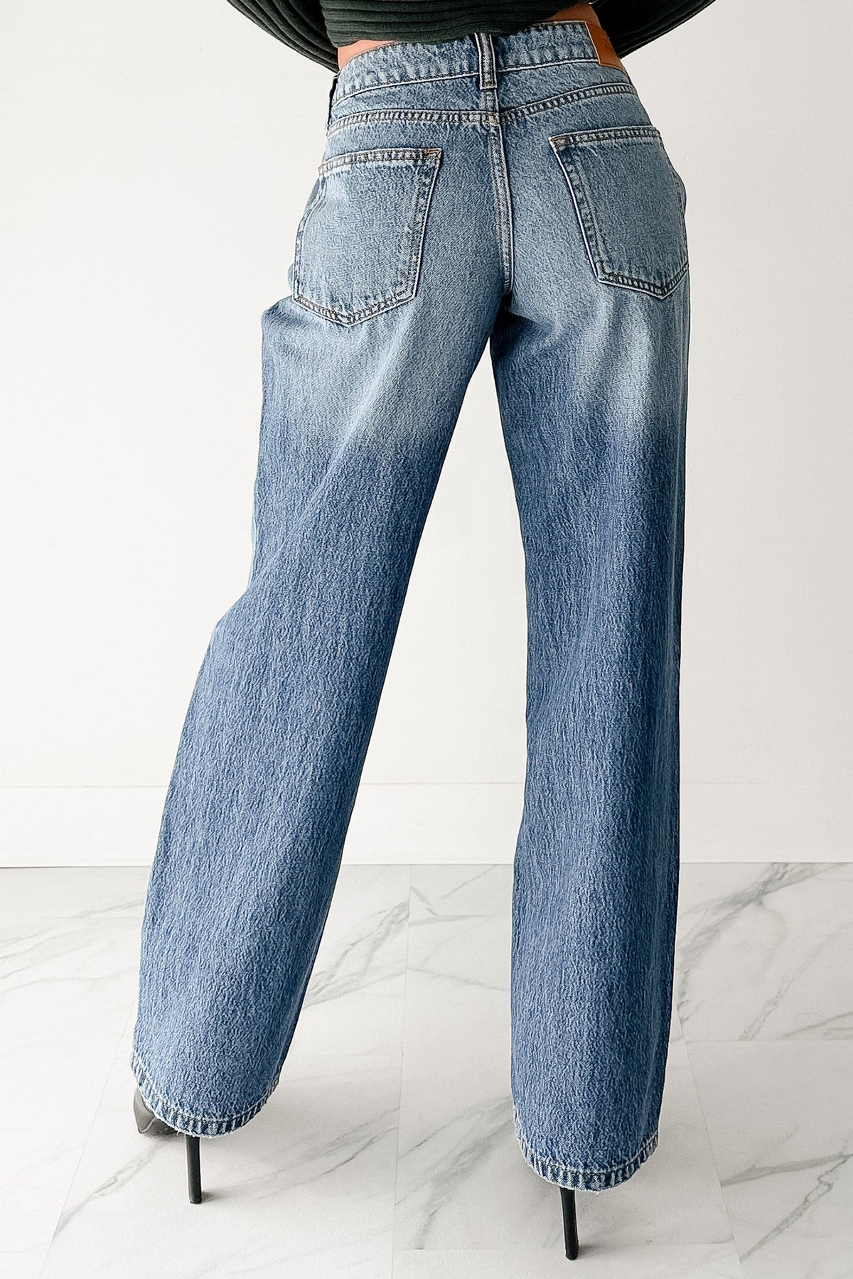 Adelyn Mid Rise Baggy Cello Jeans (Medium)