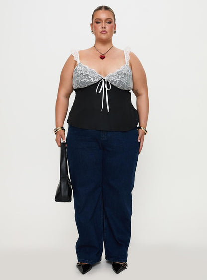 Delvonte Top Black Curve