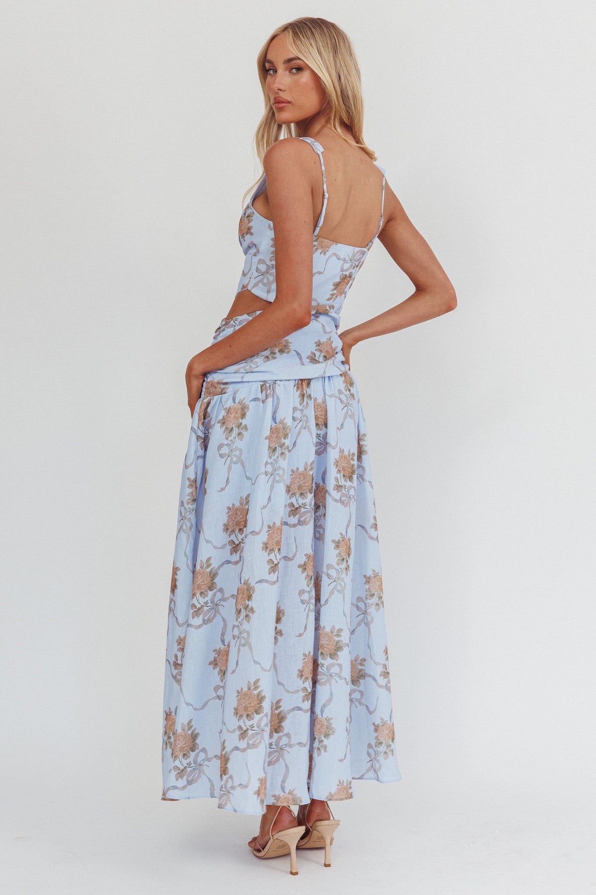 First Dates Waist Cut-Out Maxi Dress Floral Blue