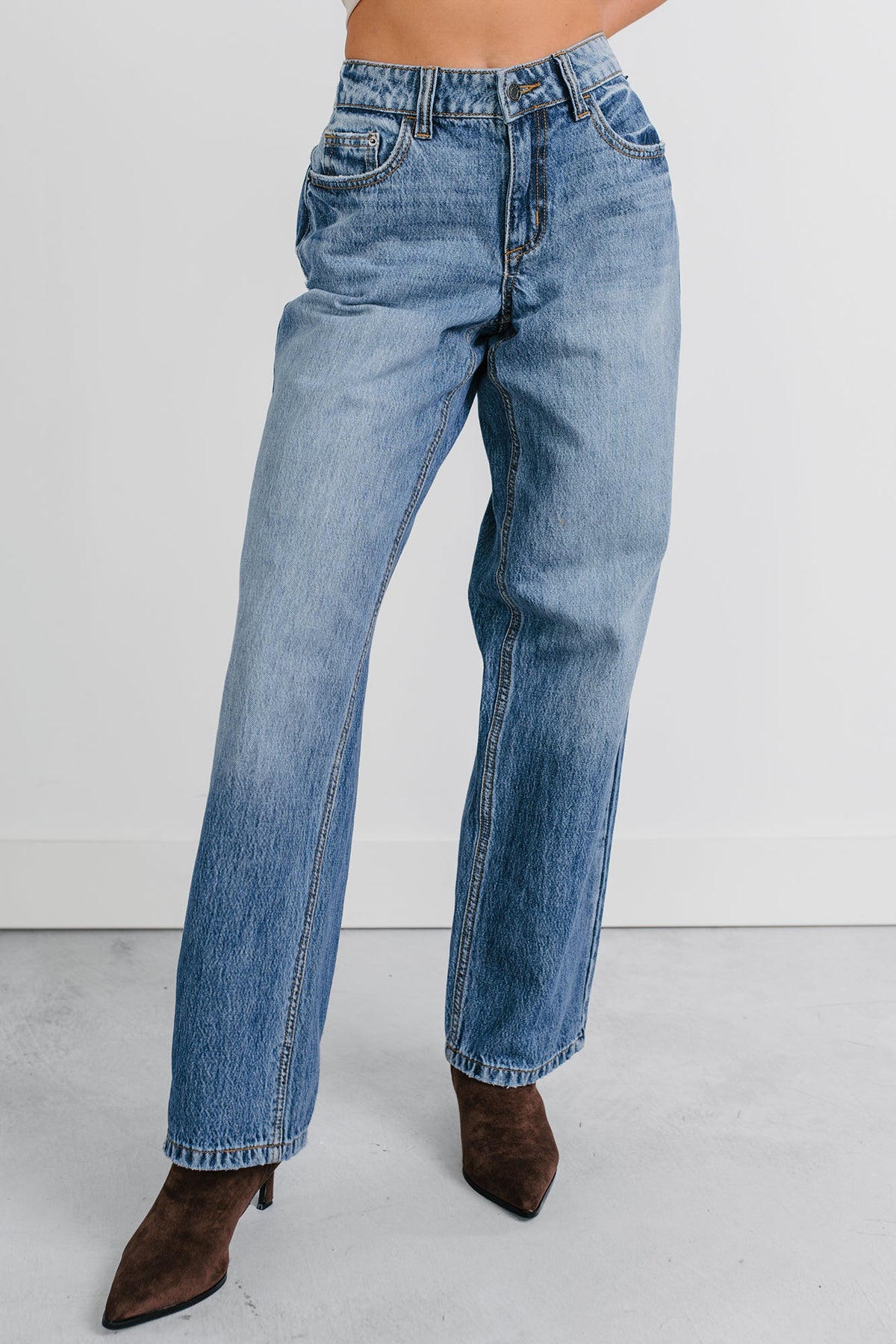 Adelyn Mid Rise Baggy Cello Jeans (Medium)