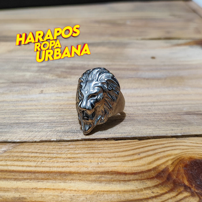 Anillo de acero leon plateado
