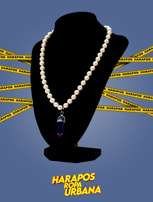 Cadena de perlas blancas con cuarzo morado lila difuminado