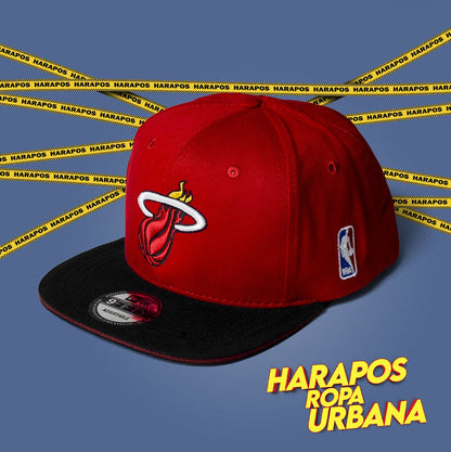 Gorra miami heats plana roja base negra