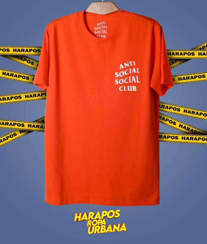 Polera antisocial naranja letras blancas