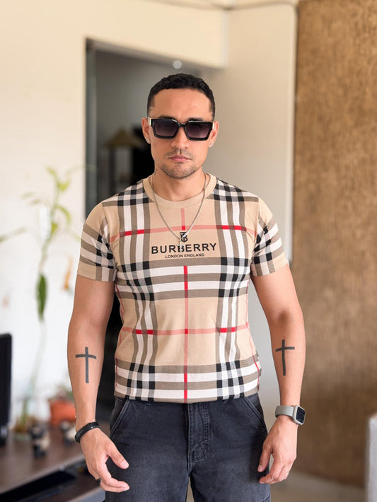 Polera burberry cafe a rayas logo engomadas