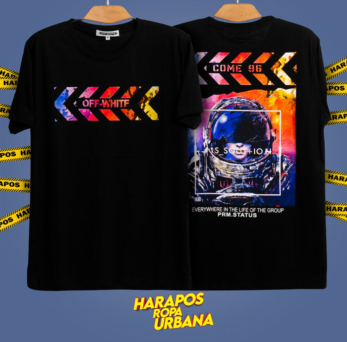 Polera off white negra astronauta detras