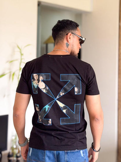 Polera off white negro con cuadro adelante