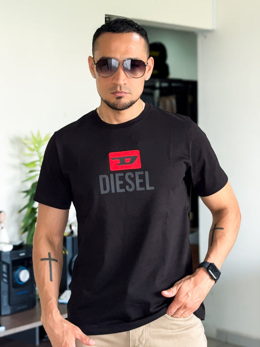 Polera Premium DISEL logo clasico, color Negro