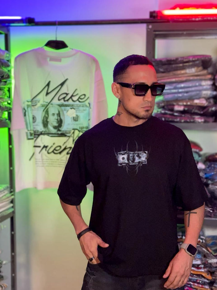 Polera Ten Days billete dolar negro